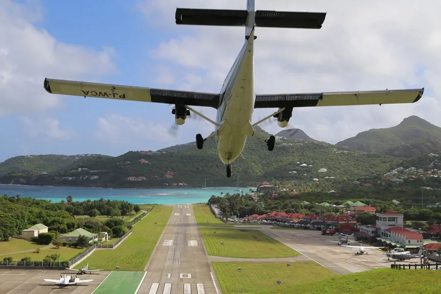 Landing at St Barts Airport