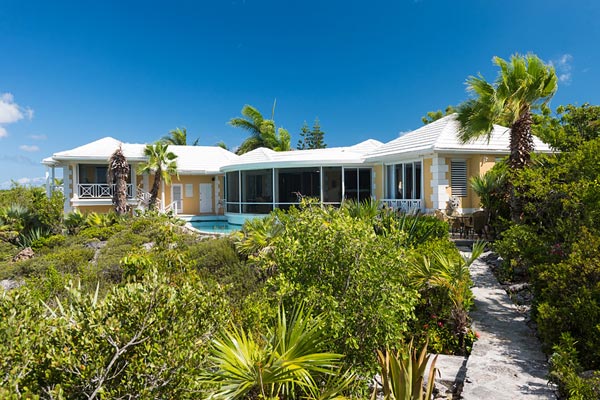 A Family Vacation in the Turks and Caicos – First Time Renting a Villa