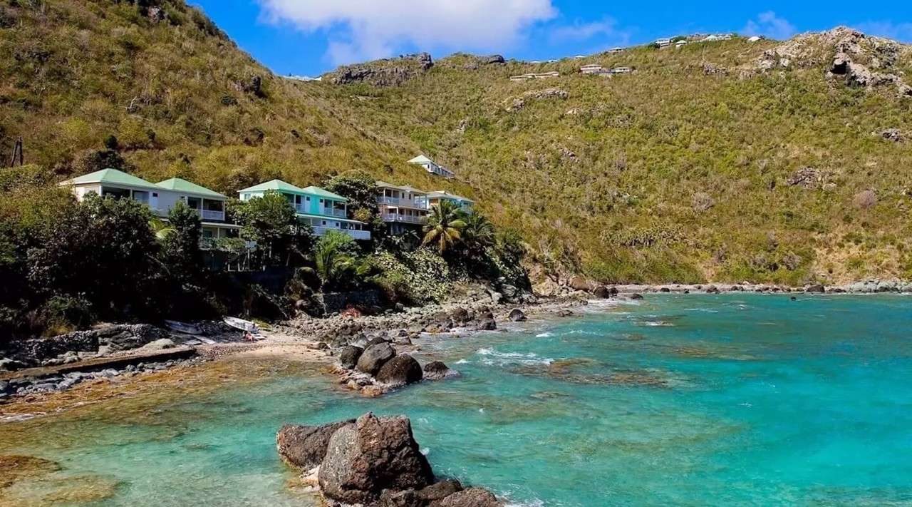 ?image=st barth-hotel-auberge-de-la-petite-anse snrkl_desktop