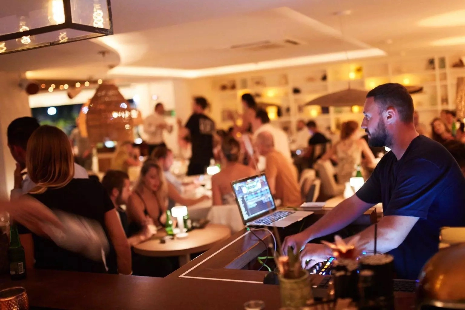 St. Barts Nightlife: Top 6+1 Clubs to Go | WIMCO Villas