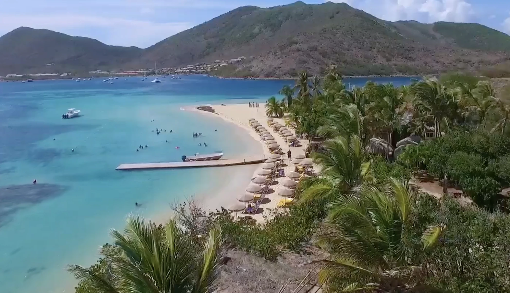 ©https://www.visitstmaarten.com