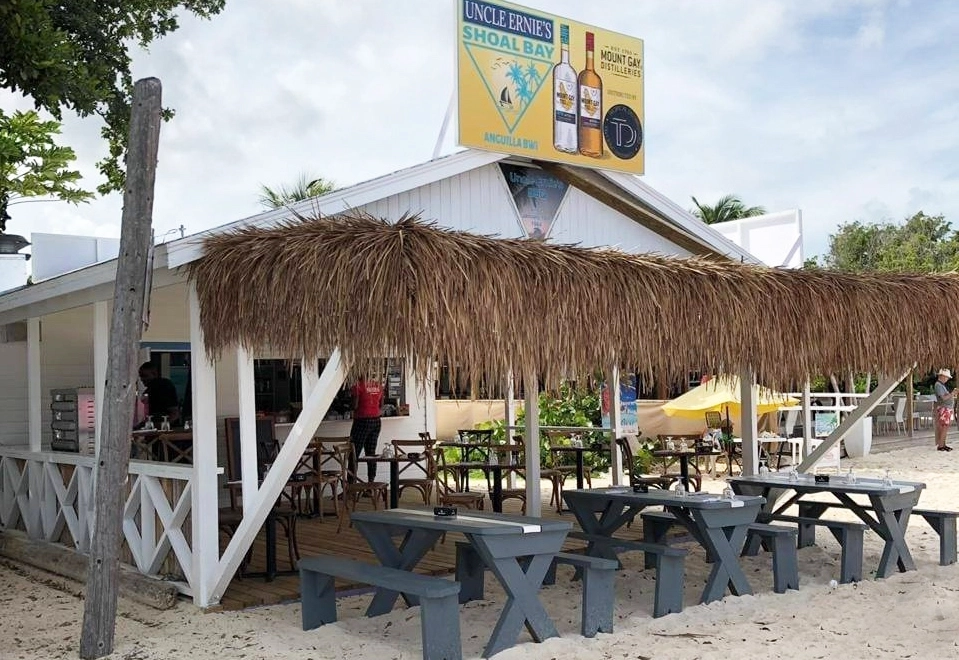 Uncle Ernie’s Beach Bar