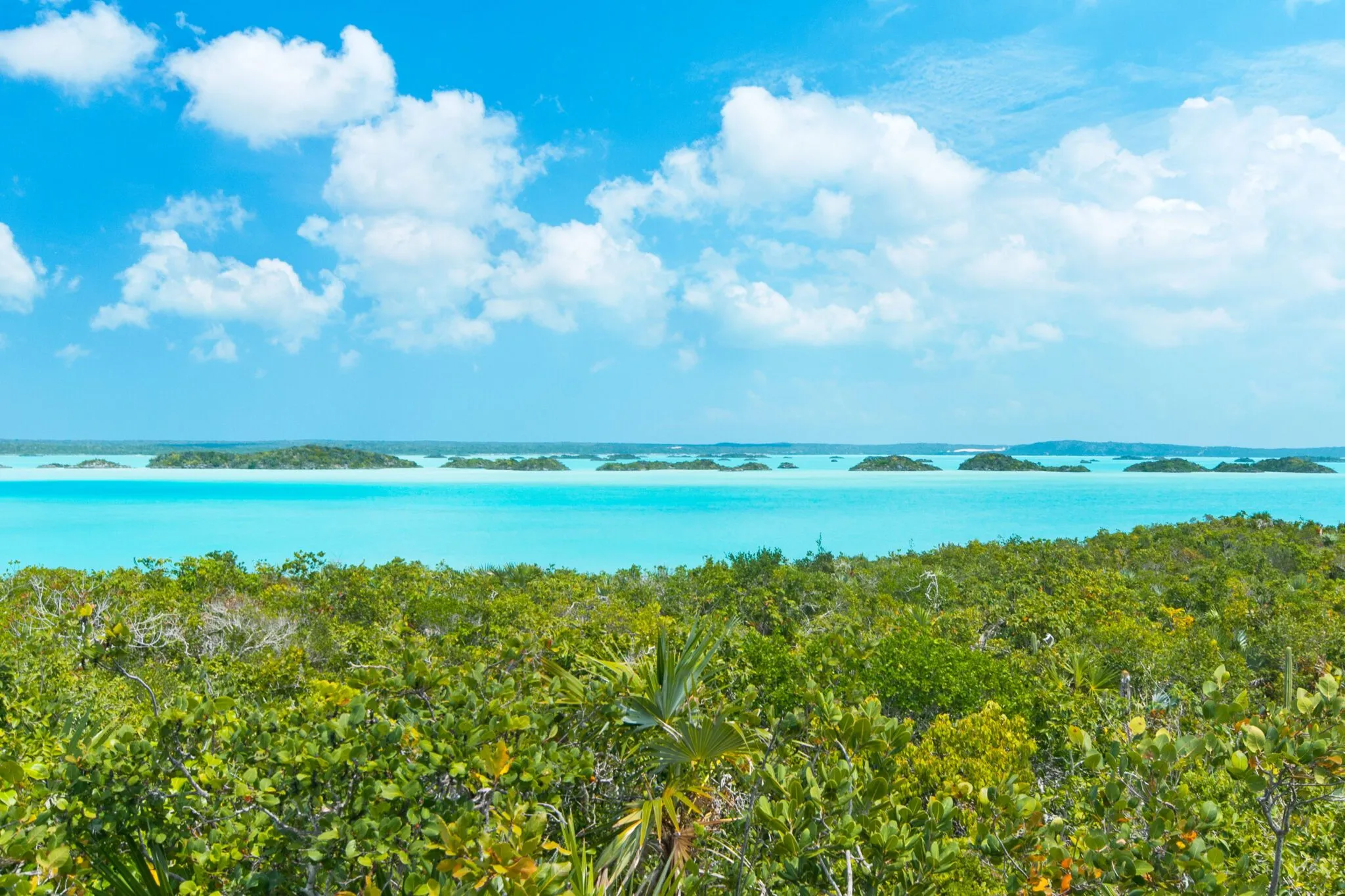 Chalk Sound, Turks & Caicos © Visit TCI