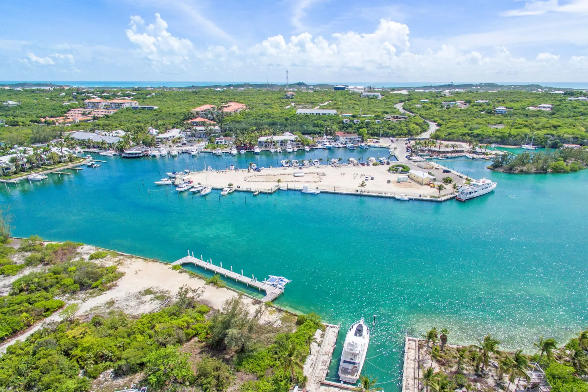 Turtle Cove Marina © www.visittci.com
